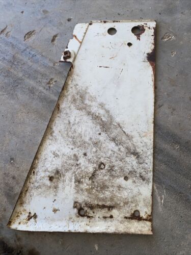 Farmall 706 Tractor IH IHC radiator white left side cover panel Original