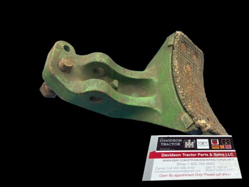 R20156R  John Deere 520 530 Clutch Pulley Brake Arm with Pad New Old Stock
