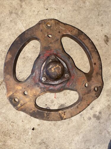 Farmall B BN Tractor original pair/set IH front cast wheel hub & cap