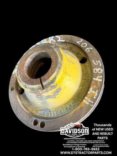 International 584 D206 Engine Crankshaft Pulley  3138838R2 Antique Tractor
