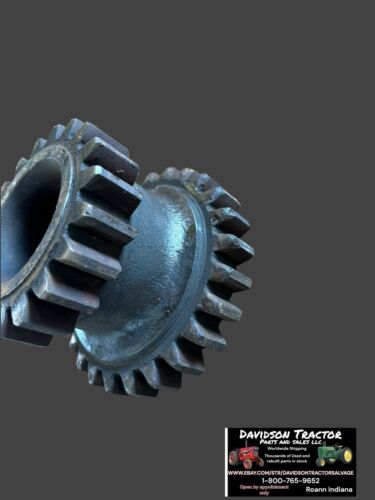 1941 John Deere A  Transmission Idler Gear A2312R    Antique Tractor