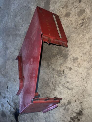 IH International 1586 Shift linkage Cover Antique tractor