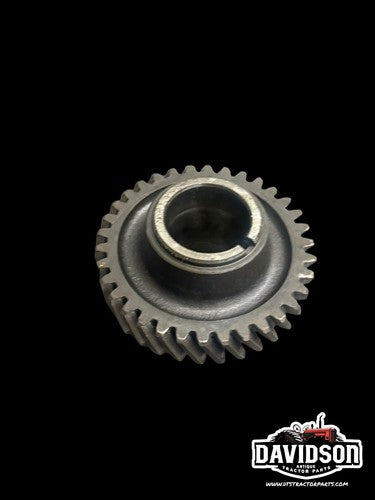 John Deere 2010 RU Transmission Rear Input Shaft Gear T13180T  Tractor
