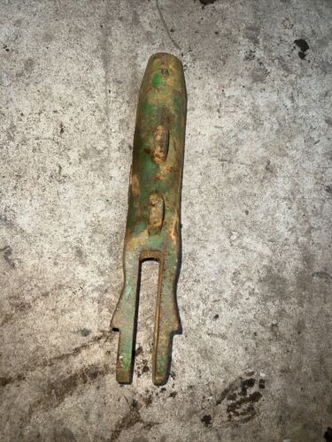NEW Lower Lift Link Yoke fits John Deere 2030 2555 2020 2040 1020 2350 2355