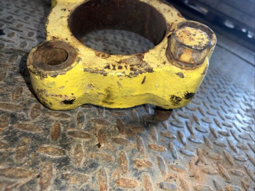 John Deere A Rear Hub Lock With Bolts