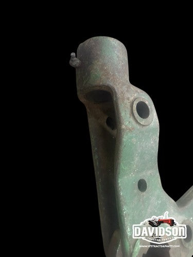 1 John Deere 720 730D R.H.  Rock Shaft  Lift Arm  F2641R used tractor part