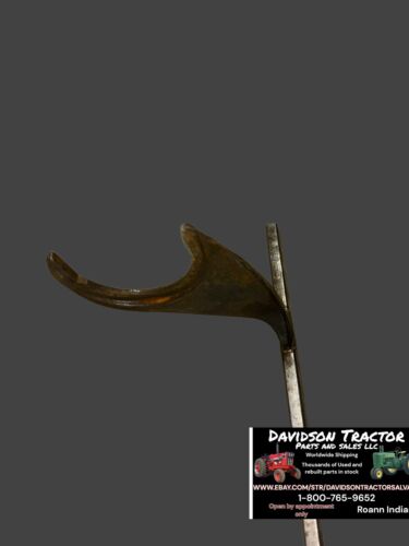 INTERNATIONAL FARMALL IH  SHIFT FORK RAIL 358884R1 360276R11 Antique Tractor