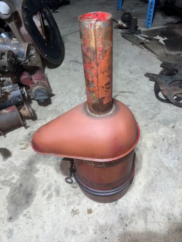 McCormick W9 Gas Tractor Air Cleaner IHC Farmall W9 Wheatland NICE ONE
