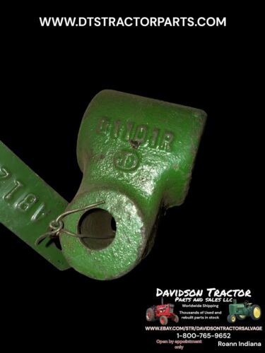New Old Stock NOS B1101R John Deere Steering Support