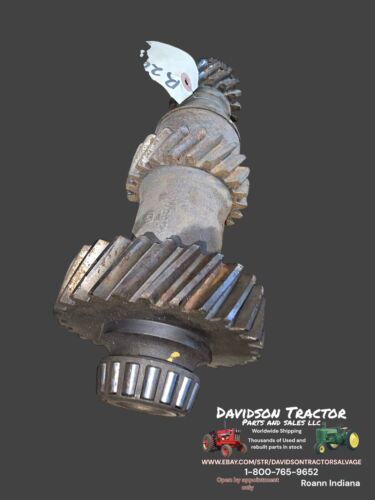 1961 John Deere 4010 Gas Tractor Transmission Gear Shaft R26581R