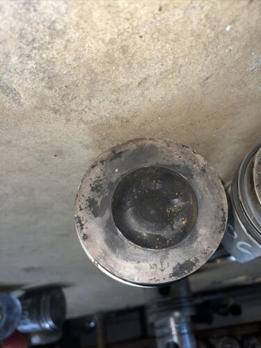 Case International D206 Used Pistons W/Rods Set (4) 574 584 595