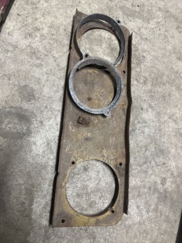 International IH 424 Tractor Upper Grille Headlight Panel Antique Tractor