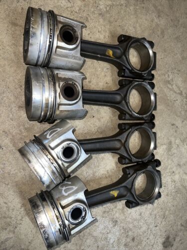 Case International D206 Used Pistons W/Rods Set (4) 574 584 595
