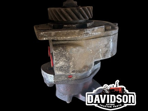 Farmall IH 300 350 tractor Good hydraulic pump assembly w/ drive gear