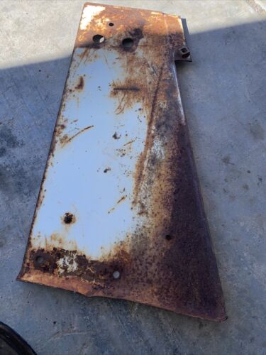 Farmall 806 Tractor IH IHC radiator  right side cover panel