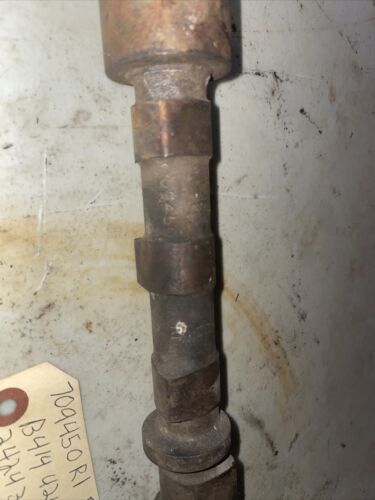 Good Used Camshaft 709450R1 (BD154) B414 424 444 2300A 2424 384 INTERNATIONAL IH