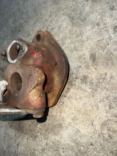 Farmall 300 350 400 450 distributor housing
