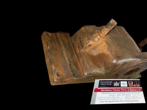 B3072R  John Deere 50 Lower Radiator Tank Fits up to 5016615 Antique Tractor