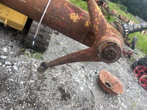 International W-400 Front Axel Assembly Antique Tractor