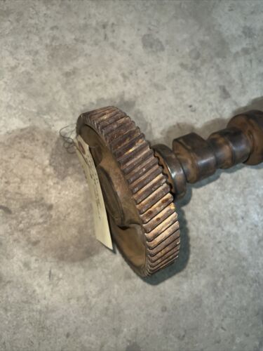 Case International 584 585 595 D206 Camshaft W/gear