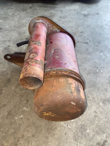 FARMALL 300 350 UTILITY AIR CLEANER ASSEMBLY