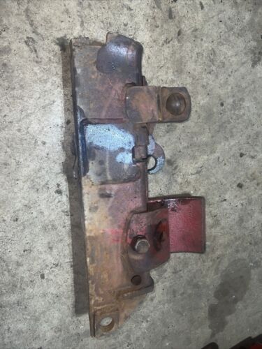 Farmall 706 row crop Tractor fasthitch main 2pt hitch RIGHT R complete pocket