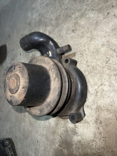 IH INTERNATIONAL BC144 BD154 276 354 364 434 444 B414 Water Pump 703820R94