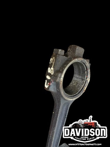 International 504 C-153 Gas Piston W/connecting Rod Antique Tractor