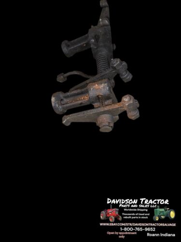 USED JOHN DEERE Styled B B1771R ROCKER SHAFT ASSY B, BR, BO TRACTOR