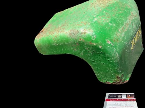 JOHN DEERE Late Model  B NOSE CONE GREAT SHAPE!
