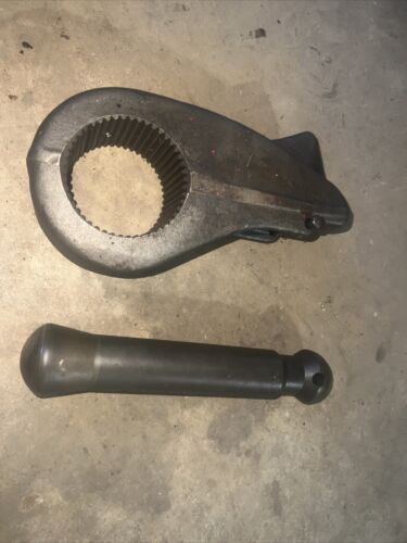 International 1486 1586 Bell Crank & Connecting Rod 382810R2 382812R4