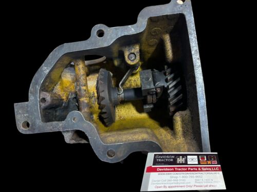 1948 John Deere B Tractor B2630R Complete governor housing w/ gears