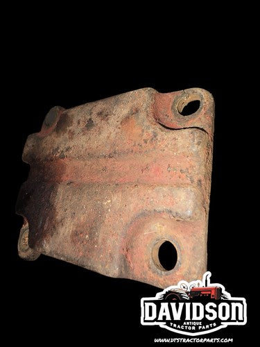 Farmall IH 230 240 300 350 400 450 Hydraulic Spool End Cover 361456R1