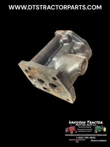 1957 John Deere 620 Tractor Rockshaft Hydraulic Valve Housing F2760R F2606R