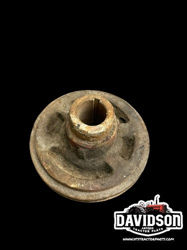 IH International Farmall 504 C-135 Gas Crankshaft Pulley Antique Tractor