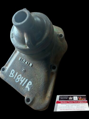 John Deere B Tractor B1841R Crankcase Cover Breather Casting