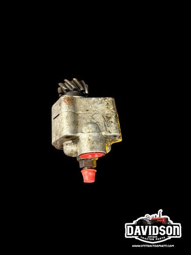 CUB LO BOY 154 184 185 INTERNATIONAL IH 547135R91 HYDRAULIC PUMP 