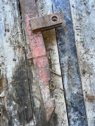 Farmall IH cultivator Plow Implement 2 point fast hitch point