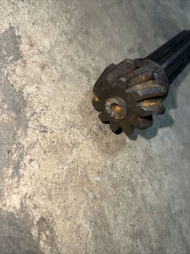 IH Farmall Cub Pinion Shaft Antique Tractor