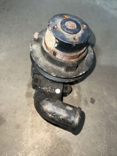 IH INTERNATIONAL BC144 BD154 276 354 364 434 444 B414 Water Pump 703820R94