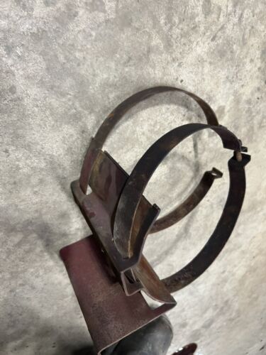IHC Mccormick W9 Gas Air Cleaner Mounting Straps