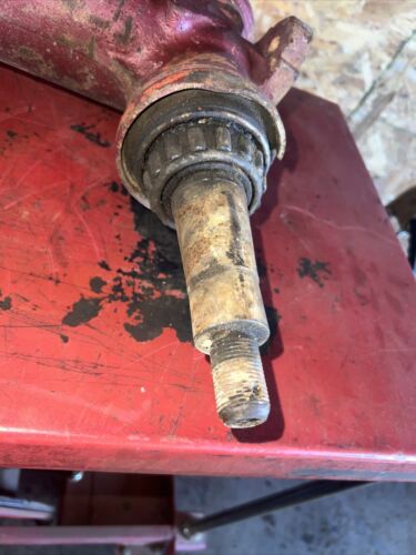 Farmall M Early SM Tractor front pedestal spindle shafts for hubs 6719DD