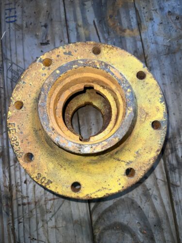 Front Wheel Hub - 8 Bolt fits John Deere 4850 4755 4630 4650 2355 4640 4840