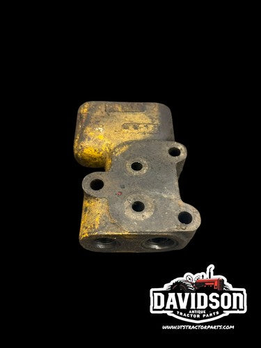 International 504 Utility Hydraulic Valve Housing Antique Tractor