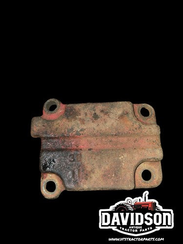 Farmall IH 230 240 300 350 400 450 Hydraulic Spool End Cover 361456R1