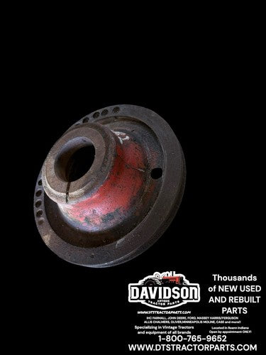 International 574 D239 Engine Crankshaft Pulley  3138838R2 Antique Tractor