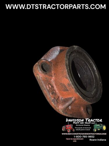 IH International Farmall 8058DB Bearing Retainer