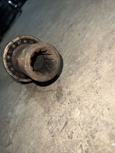 International Farmall 460 Utility Tractor IH PTO Power Take Off input shaft