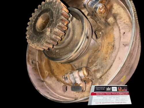 USED JOHN DEERE H TRACTOR BELT PULLEY CLUTCH H750R