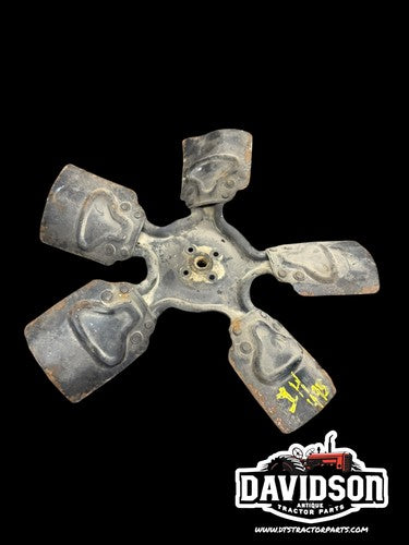 IH International 495 Tractor Engine Fan